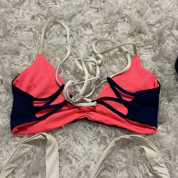 L space bikini tops - Picture 6 of 7